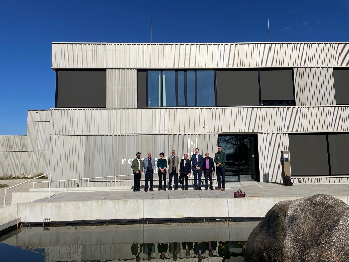 Visit of the Indian Delegation at the National Archive in The Hague and Emmen.