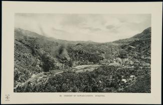 Gezicht over Sawahlunto, het berglandschap en de Ombilin steenkoolmijnen. Foto: Dhr. J. (Jean) Demmeni voor ANWB Toeristenbond voor Nederland